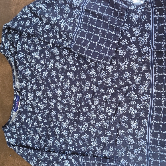 Blouse size Large - Picture 1 of 5